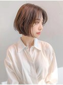 大人可愛いショートボブ　シースルーバング