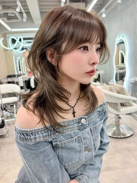 グローアイヴィ 大宮(GLROW IVY) グレーブラウン似合わせカット/バタフライカット/ダークアッシュ