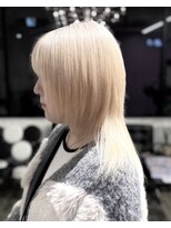 ディーカヘアーセンダイ(Di KA HAIR sendai)&nbsp;ホワイト