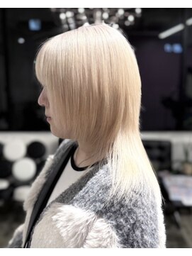 ディーカヘアーセンダイ(Di KA HAIR sendai) ホワイト