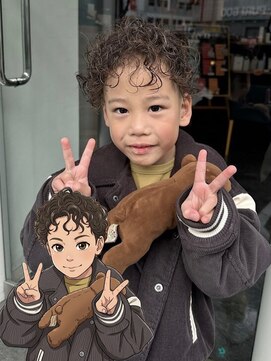 オム グランド(HOMME GRAND) スパイラルが似合う可愛い子供パーマ/キッズパーマ