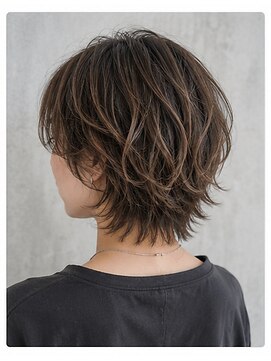 アースオーセンティック 小平店(EARTH Authentic) ふんわりひし形ショートレイヤー