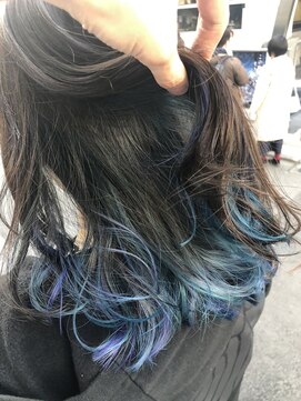 ビヨンドイー(beyond E) インナーカラーブルーエメラルドユニコーンカラー