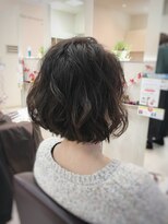 クール ヘアー ギャラリー 神明町店(COOL Hair gallery) 大人の前下がりショート×パーマ 30代、40代