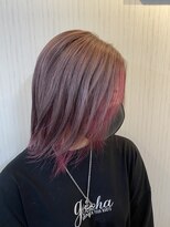ヘアーグランデシーク(Hair Grande Seeek)&nbsp;派手髪ハイトーンインナーカラー！！　アッシュグレー×ピンク☆