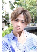 ゴールドシブヤ(GOALD SHIBUYA)&nbsp;緩スパ スパイラル ナチュラル センターパート 刈り上げ