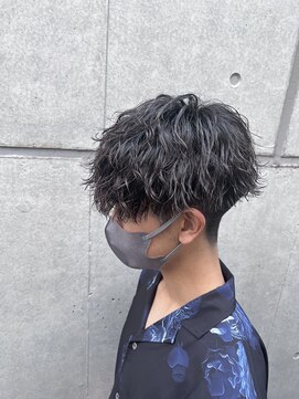 ペグ(peg) ツイストスパイラル刈り上げマッシュ