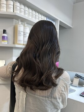 ペレ 栄店(PELE) 黒髪/グレーベージュ/レイヤーロング/ブリーチ/栄/名駅