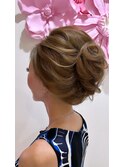 TAKAKO style☆ニュアンスルーズ夜会巻き
