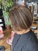 ロイズ ヘアデザイン アンド スパ(LOES) デザインカラー×白髪ぼかしハイライト×ベージュ系カラー