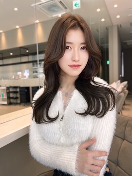 ロンド クラン 岡崎(Lond Clan) レイヤーカットで叶える、理想のスタイル革命