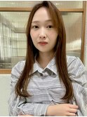 内巻きロング大人可愛いロング明るめカーキベージュ流し前髪