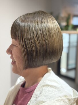 ロイ(Roy) アンブレラーカラーで更にオシャレに！