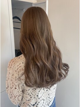 シエル 一社(cher) ダブルカラーで作るラテベージュ