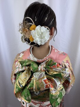 バグース(BAGUS) 成人式のヘアアレンジ