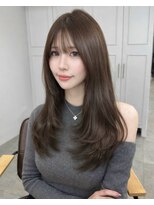 プラチナ(PLATINA)&nbsp;レイヤーカット顔まわり前髪セミロング20代30代40代