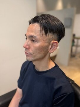 エムエイチザバーバー 本町(MH THE BARBER) ツーブロックアシメショート【北浜・淀屋橋】