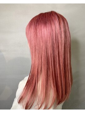 エッジ 下北沢(edge.) 艶ピンクヘアー