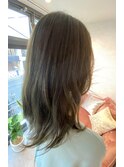《JILL ANKH 姫路駅前》マットグレージュ×セミロング