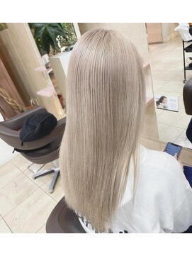 エヌプラス(N+) 黒髪グラデヘアーオリーブグレー小顔に見せるヘアココアベージュ