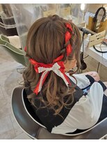 ヘアメイク エンカレッジ(HAIR MAKE encourage)&nbsp;リボン編み込みハーフアップ