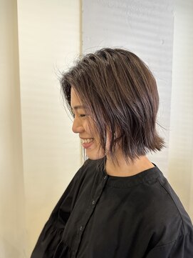 エトス プロデュースド バイ ヴァイナルズミックス(Ethos produced by Vinyl's mix) 切りっぱなしボブ！