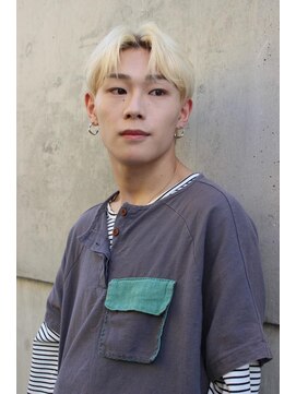 ログ オモテサンドウ(L.O.G OMOTESANDO) 韓国風ハイトーンマッシュ