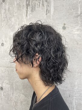 メルシー トータル ブランディング サロン(merci TOTAL BRANDING SALON) センターパートウルフ×スパイラルパーマ