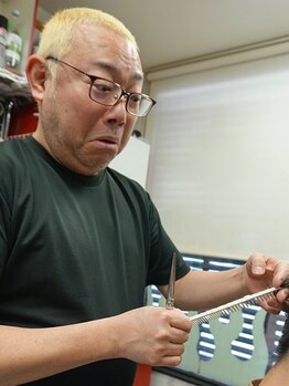 ヘアーサロン ジーバーズ(G-Bar's)の写真/あなただけの”似合う”のご提案☆メンズカット＋シェービング＋スパが定番メニュー。是非体験してみて♪