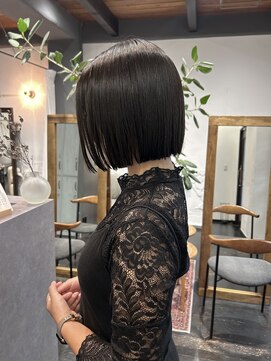 アルコイリスバイドールヘアー(ARCOIRIS by Dollhair) 朝ラク｜自然にまとまる酸性ストレートボブ結婚式ヘア
