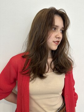 ミディアムレイヤー/前髪なしレイヤー/ベージュ/透明感/艶々