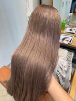 ユニ バイ マグ 長野店(Uni.by Mag)&nbsp;ケアブリーチダブルカラーミルクティーベージュレイヤーカット