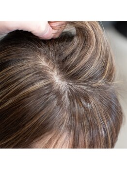 ルルン(Lu-Lun)の写真/白髪を活かし育てる彩る もう白髪染めは卒業!  自然になじむ魅力のグレイ