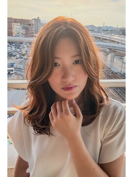 クラメール 黒崎コムシティ店(Kraemer) ミディアムレイヤー×ニュアンスカール&ベージュブラウン