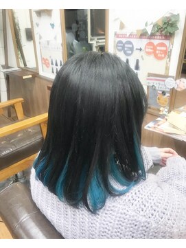 サロンド クラフト(salon de craft) 【ダークカラーボブ】インナーカラーターコイズブルー