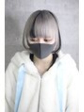 ディア(.eer) 【.eer/ディア】プラチナホワイト×黒シールエクステ