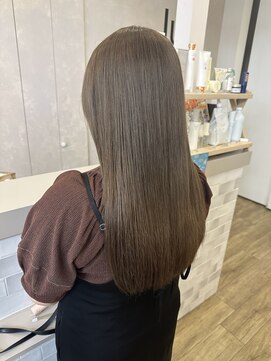 ジュエ ヘアー デザイン(Jue hair design) 透け感抜群のミルクティーグレージュ