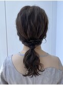 シンプルだけど可愛いゆるふわ！ミディアムローポニースタイル