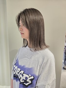 キーン 立川店(keen) 【keen×miho 】　切りっぱなしミディアム　グレージュカラー