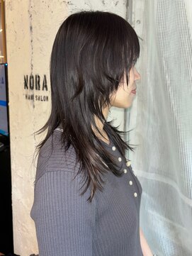 ノラ シブヤ(NORA) ハッシュカットシャギーレイヤーハイレイヤーウルフカット