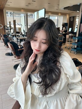 アフロート ギンザ(AFLOAT GINZA) パーマ風レイヤースタイル