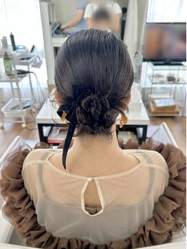 オウン(AUN) タイトアップ