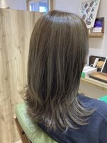カミケンネクスト(kamiken.next)&nbsp;セミロング×アッシュグレージュ【カミケンネクスト/郡山】
