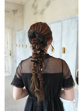 カムジーヘッド(COMEGHEAD) ヘアセット