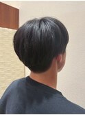 ツーブロックマッシュ刈り上げ黒髪韓国系束感ショートメンズヘア