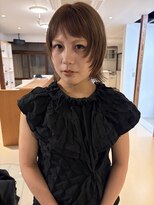 パーク(PARK)&nbsp;レイヤーボブベージュカラーハイトーンブリーチダブルカラー