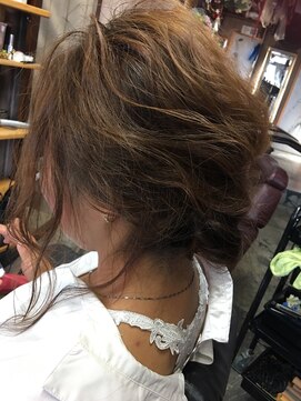 オーバーキャプテンネイキッド(OVER CAPTAIN NAKED) ルーズまとめ髪