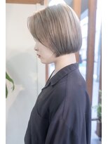 イーズ(e's)&nbsp;【e's中目黒美容室】ブリーチ２回◎甘辛MIXブロンドベージュボブ