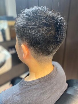 バーバーバー 四谷(BARBER-BAR) 大人の刈り上げスタイル