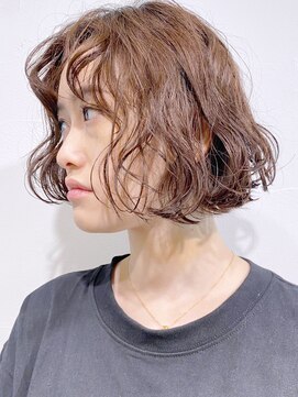 アルバム 渋谷パルコ(ALBUM) ライトアッシュ_チェリーブラウンフェミニンロング_ba349261